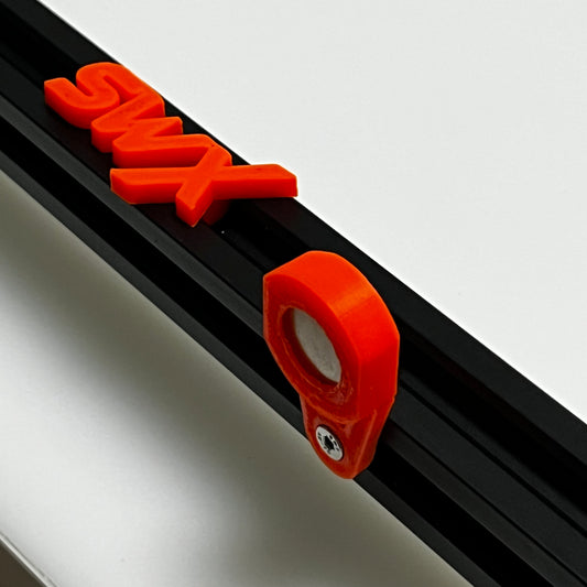 Magnetic clip